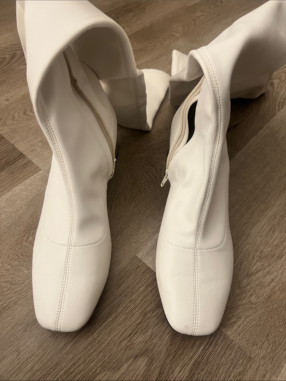 Katy Perry Collections White Over-the-Knee Boots with Sculpted Silver Heel - Picture 3 of 9